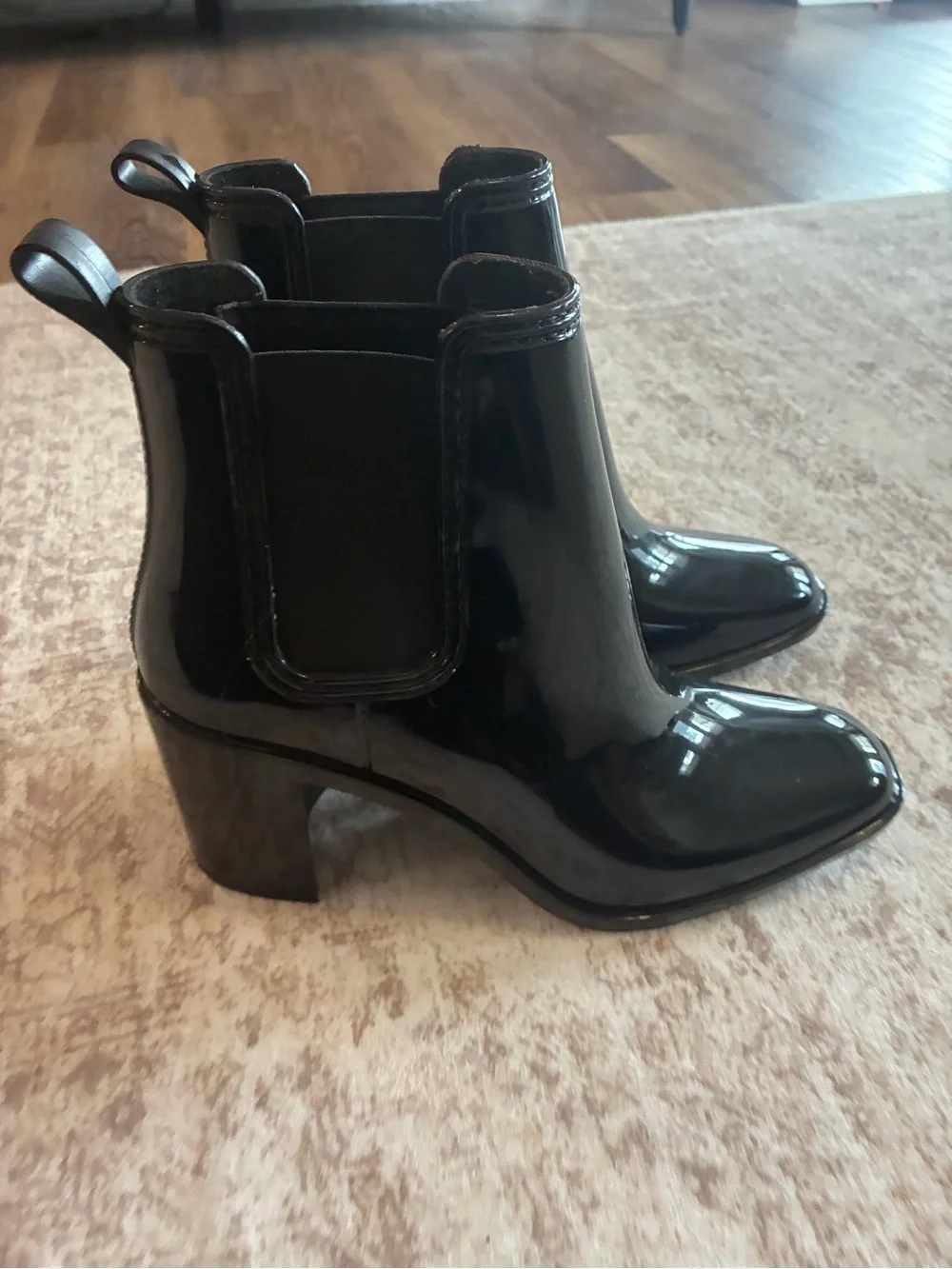 Jefferey Campbell Hurricane Black Shiny Patent Leather Chelsea Ankle Bootie Sz 8